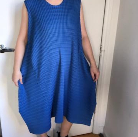 ISSEY MIYAKE PLEATS PLEASE Sleeveless Dress - Picture 2 of 15